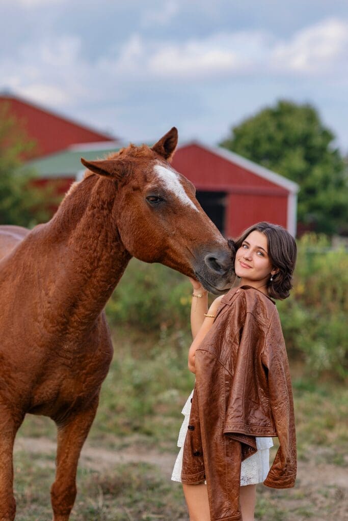 Indiana senior photographer / Indiana senior Pictures / Indianapolis Senior pictures/ horse senior pictures